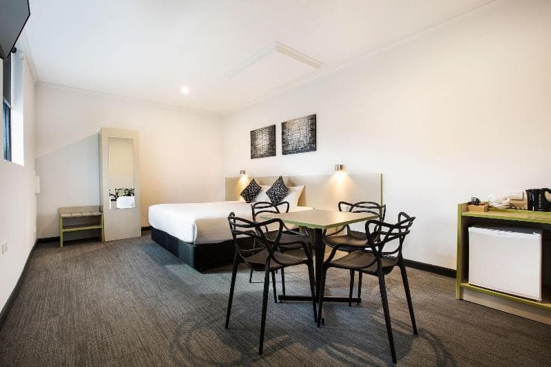 St Albans Hotel 4