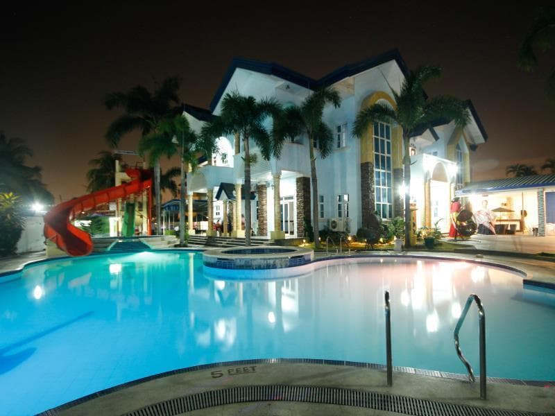 Villa Jhoana Resort main