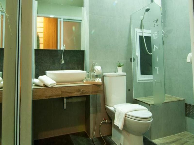 Zenith Residence main