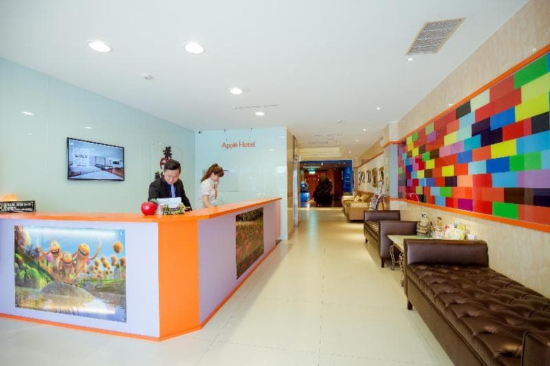 Apple Hotel 3
