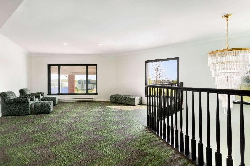 Travelodge By Wyndham Rigaud 2