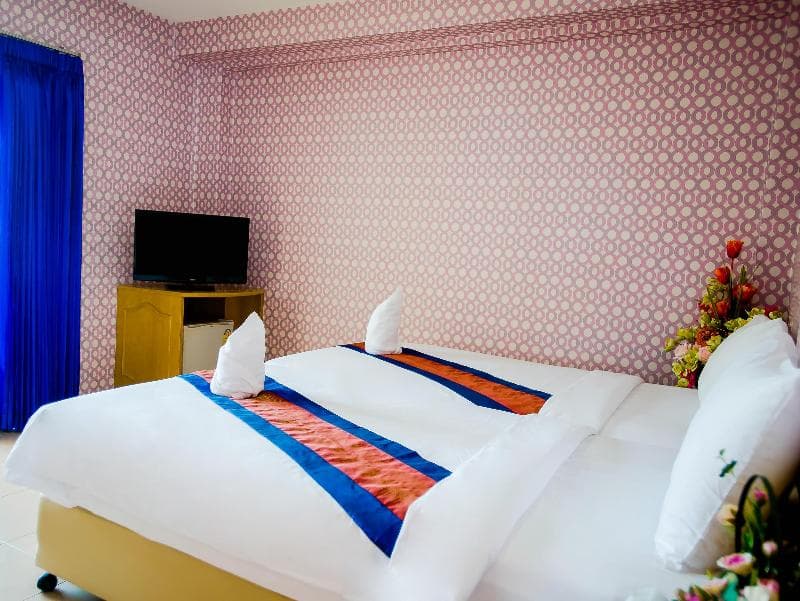 Family Hotel photo 1