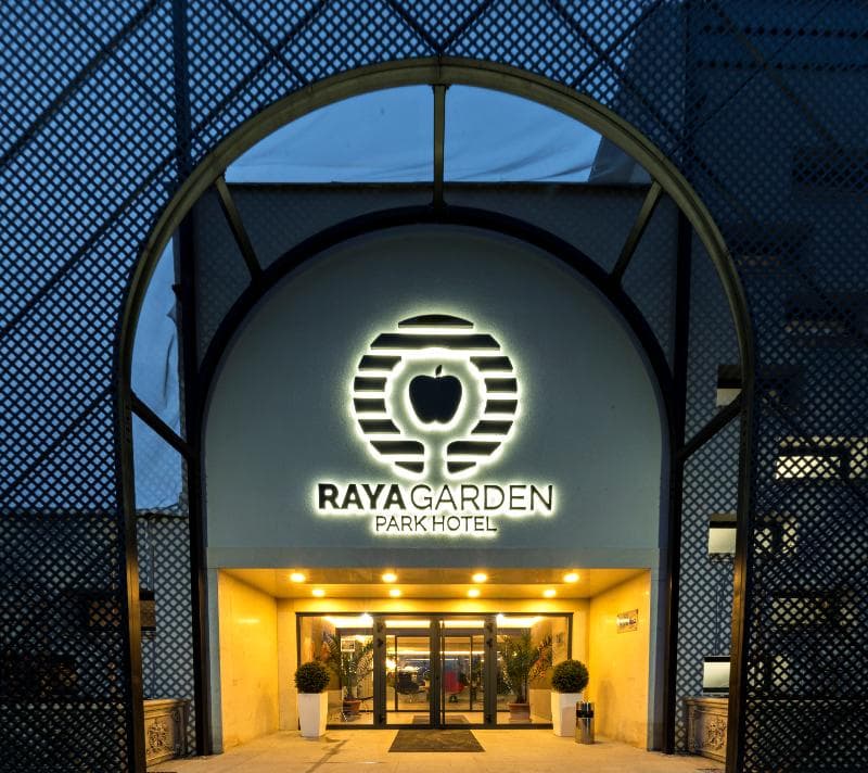 Park Hotel Raya Garden 1