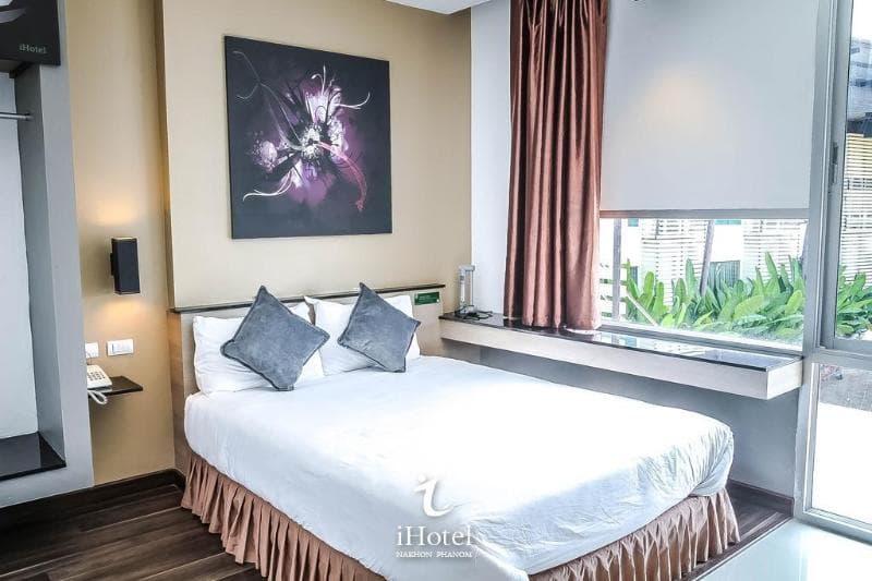 I Hotel 4