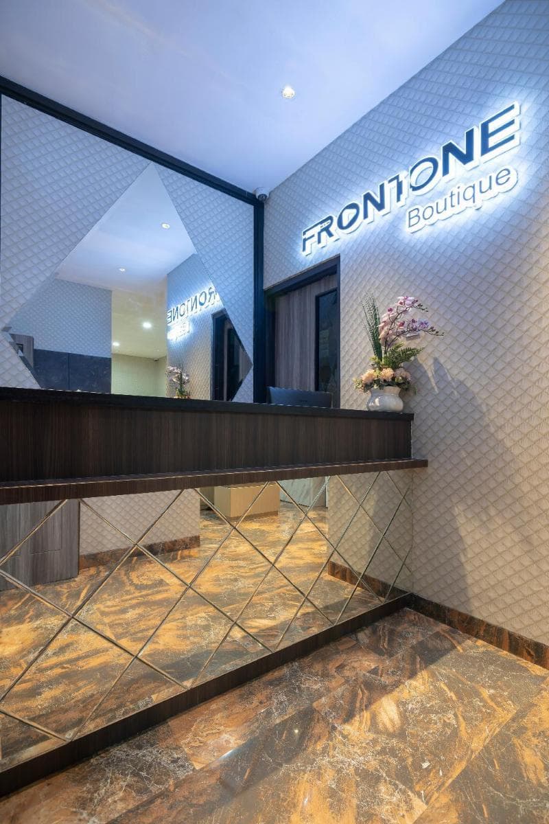 Front One Boutique Karawang 3