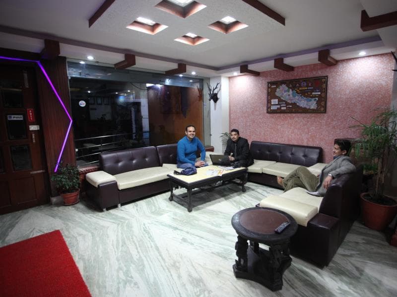 Alpine Hotel & Apartment 5