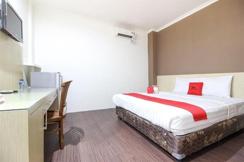 RedDoorz Near Stadion Manahan Solo main