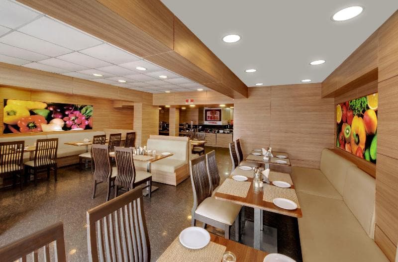 Central Beacon Hotel Surat 2