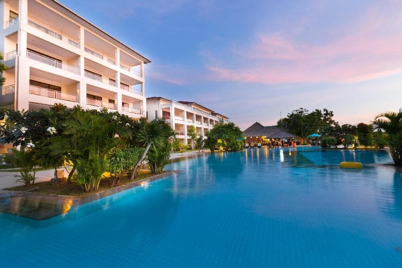 Peninsula Bay Resort 3