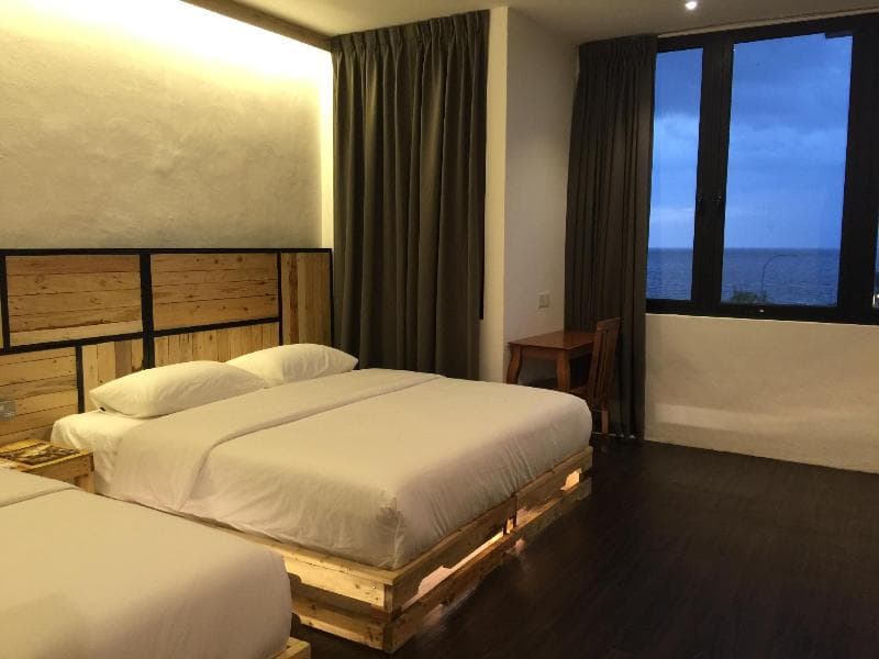 The Oikos Hotel main