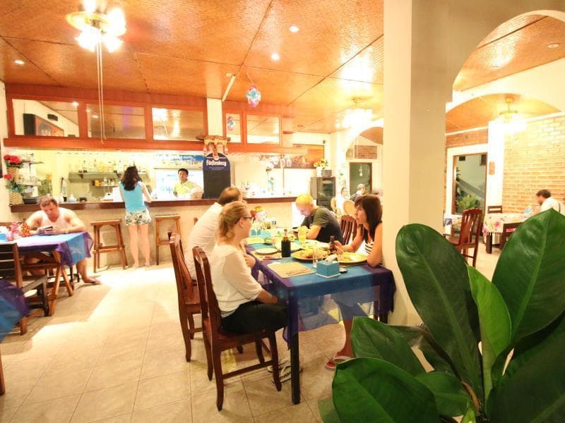 Ya Nui Resort main