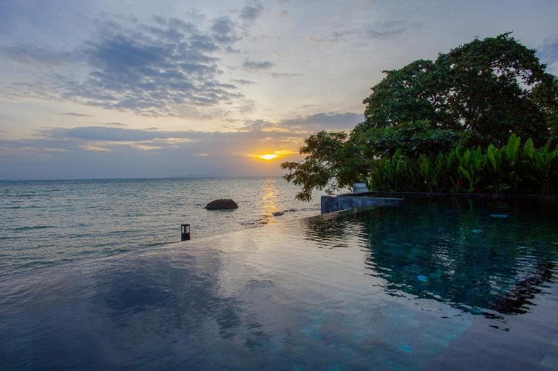 The Humble Villas (Adults Only) 3