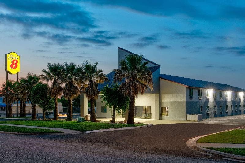 Super 8 By Wyndham New Braunfels I-35 3