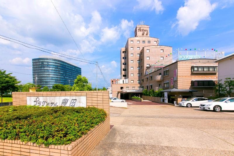Plaza Hotel Toyota 4