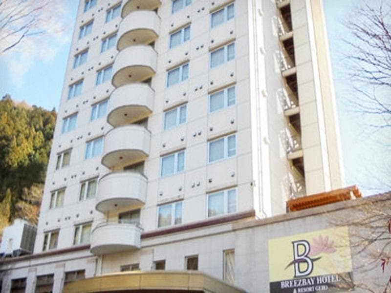 Breezbay Hotel & Resort Gero 3