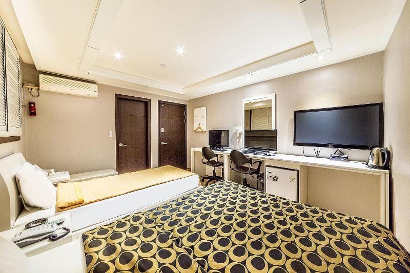 Zio Hotel photo 1