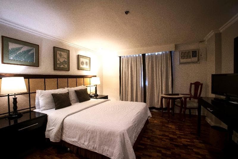 The Sugarland Hotel main