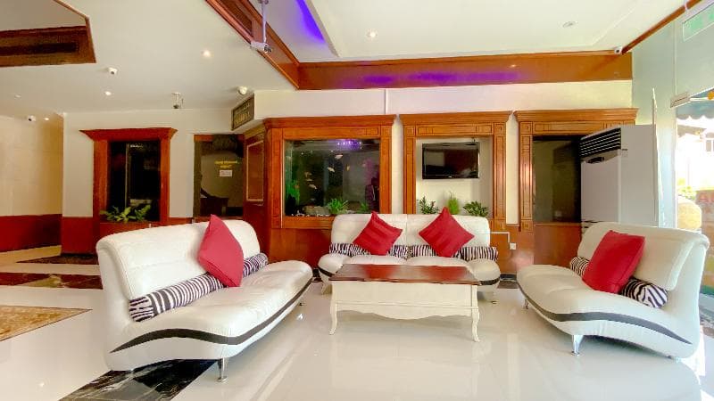 New Penninsula Hotel 4