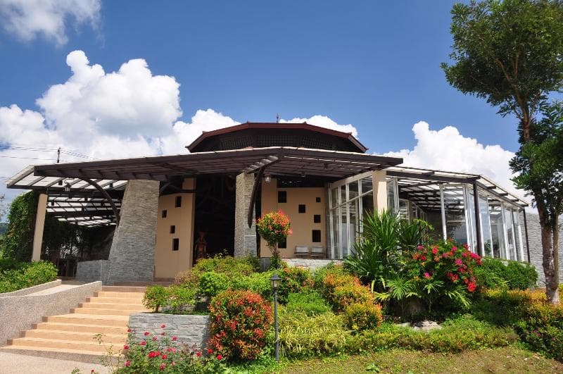Phurua Sanctuary Resort & Spa main