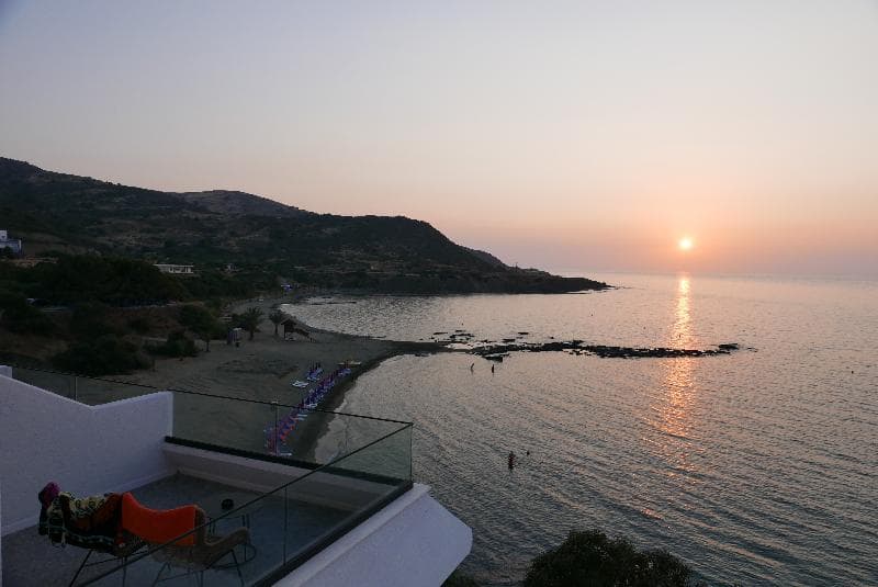 E.J. Pyrgos Bay Hotel 4