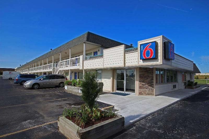 Motel 6 Lima 4