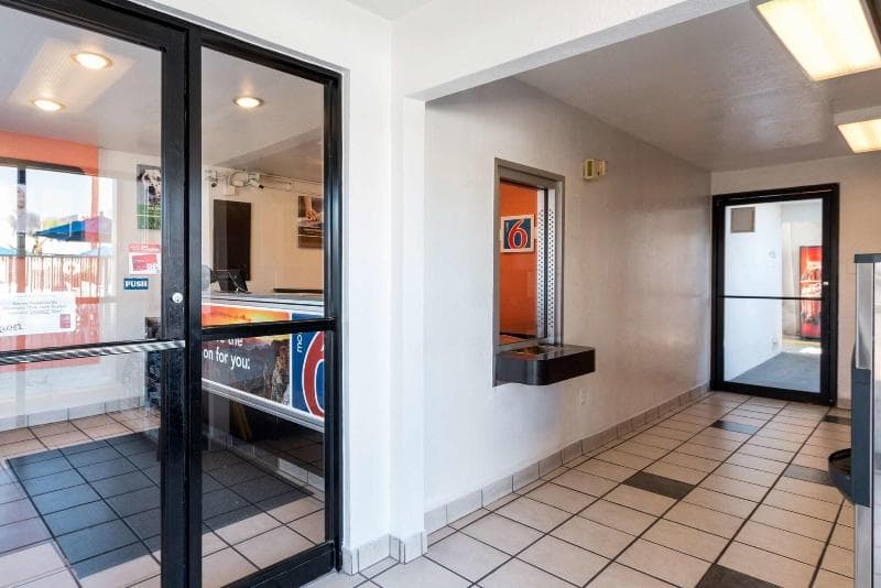 Motel 6 Austin South Airport 2