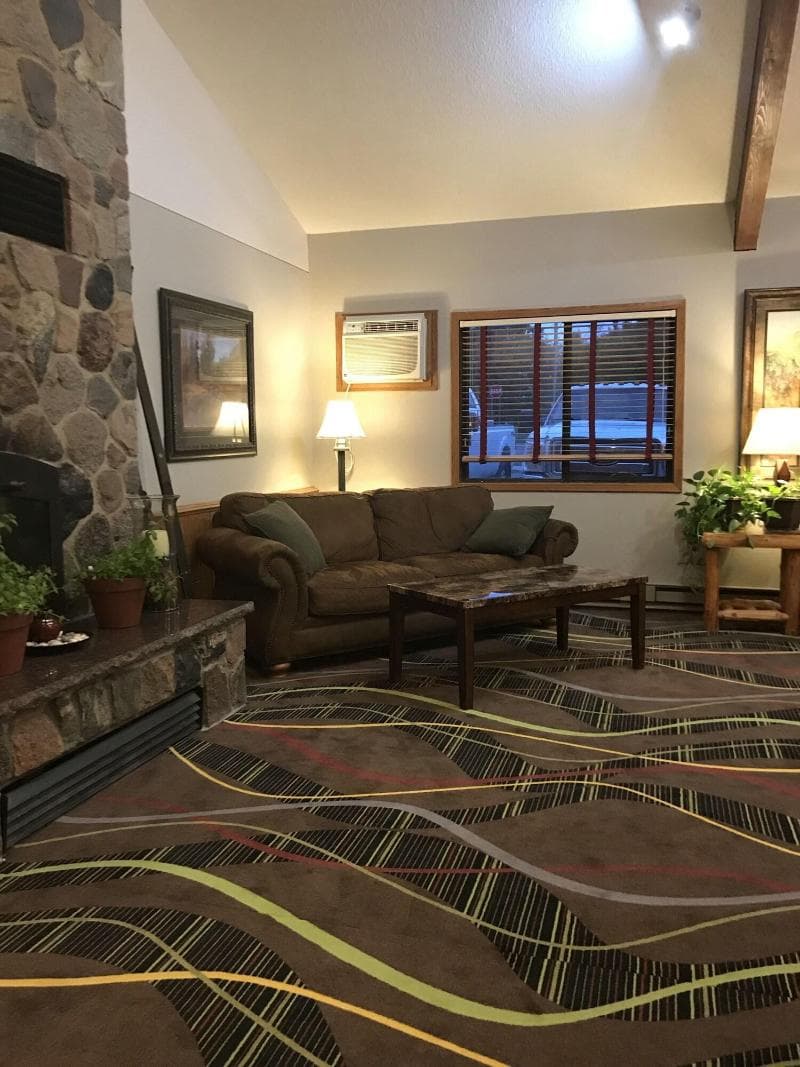 Walker Hotel 1
