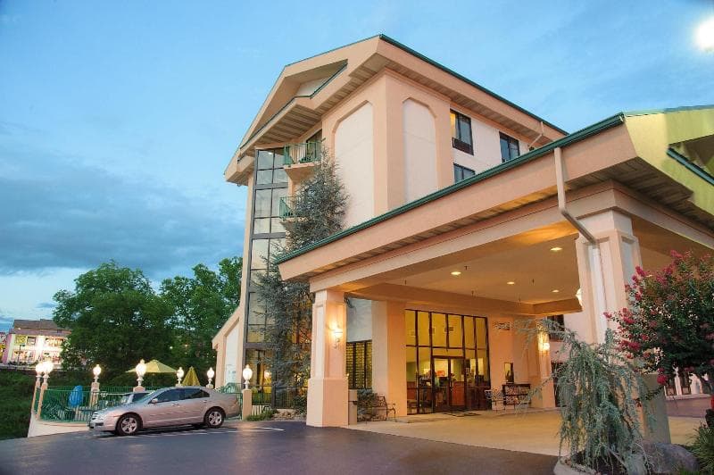 Pigeon River Inn 5