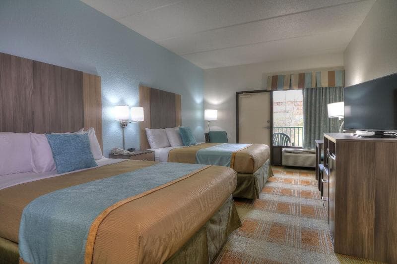 Pigeon River Inn 3
