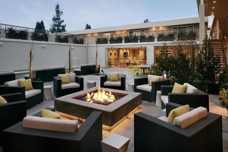 Hotel Lucent photo 1