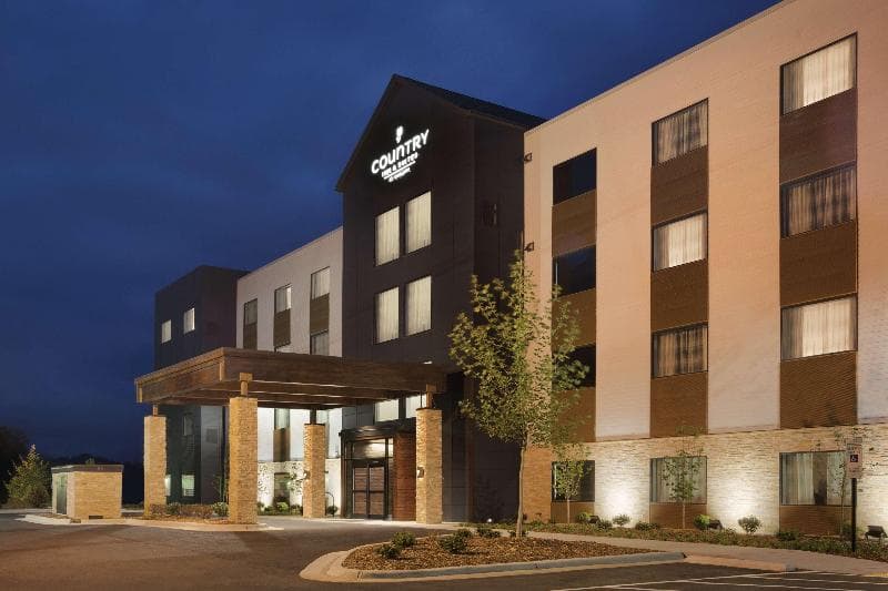 Country Inn & Suites by Radisson, Greensboro, NC 3