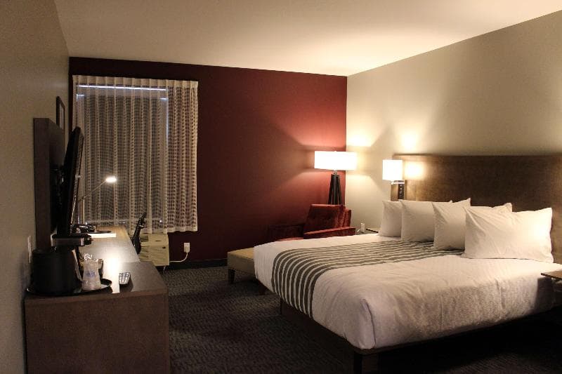 Best Western Plus Dauphin 4