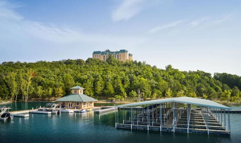 Chateau on the Lake Resort Spa & Convention Center 5
