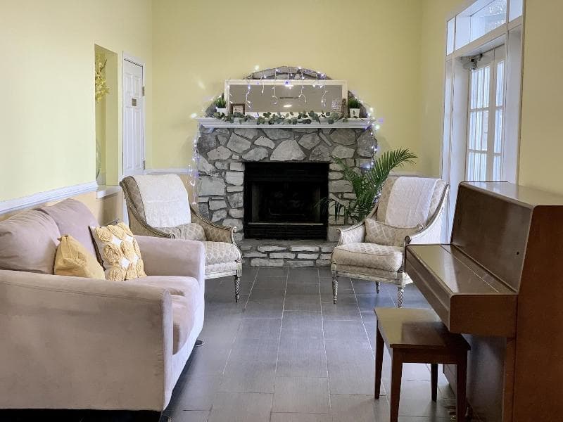 Seven Gables Inn 4