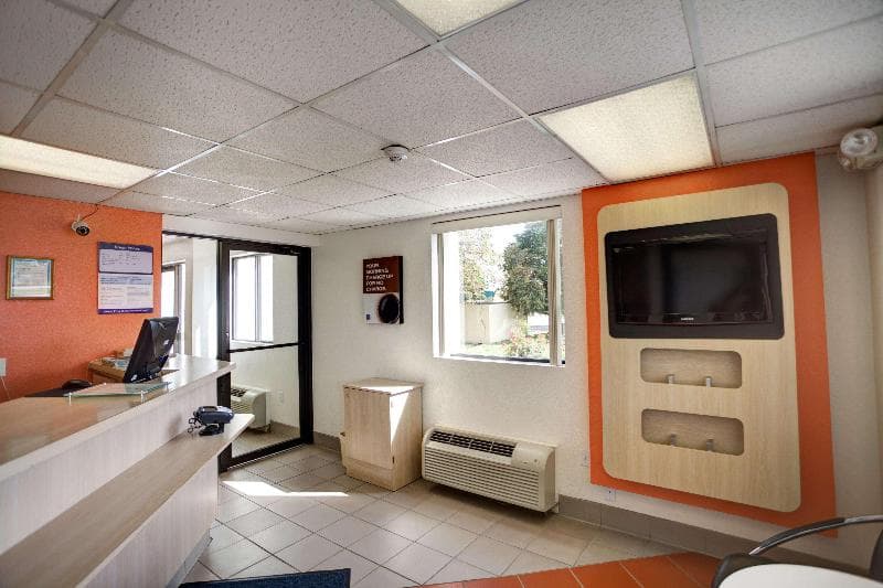 Motel 6 Omaha East - Council Bluffs 4