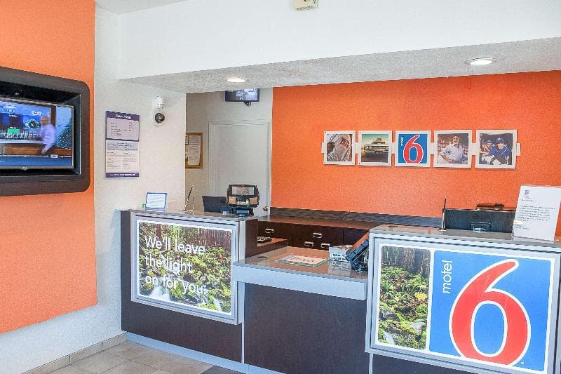 Motel 6 Ukiah 4