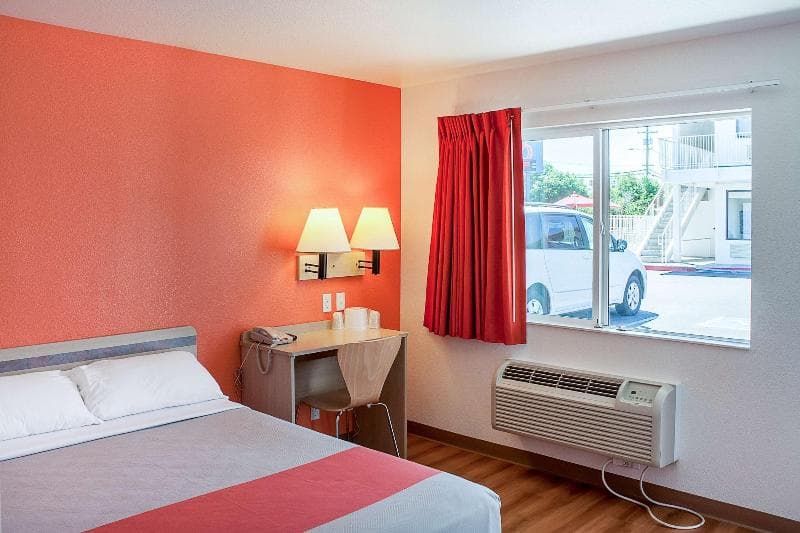 Motel 6 Ukiah 3