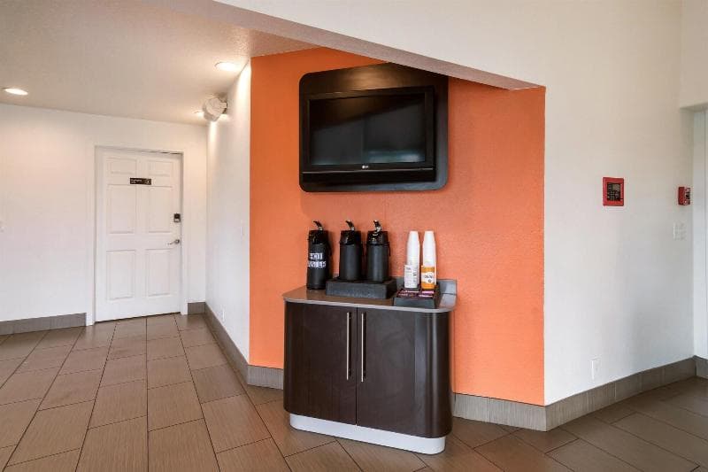Motel 6 Vancouver 3