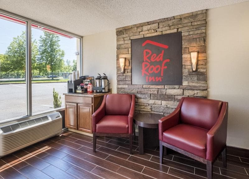 Red Roof Inn Dumfries 5