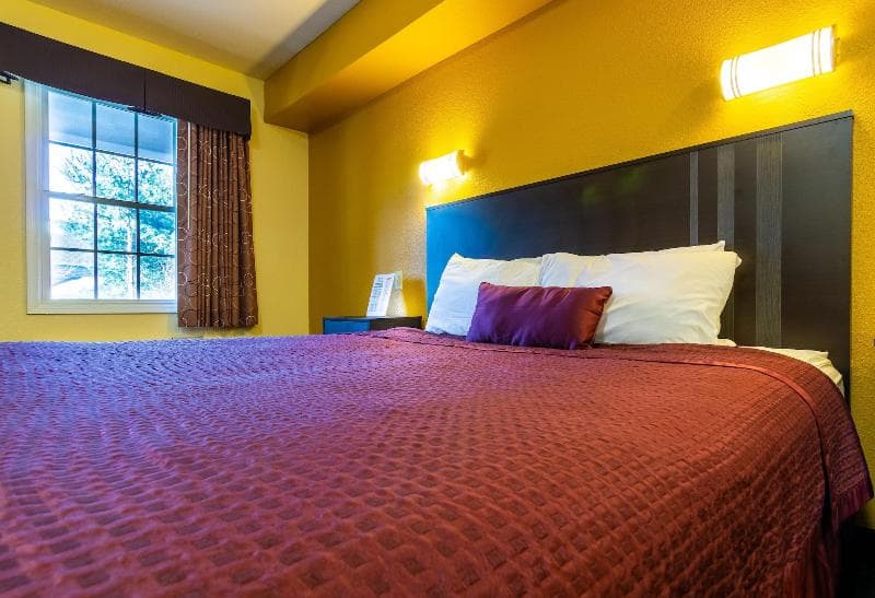 Executive Inn And Suites 2