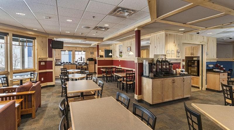 Park Point Marina Inn 5