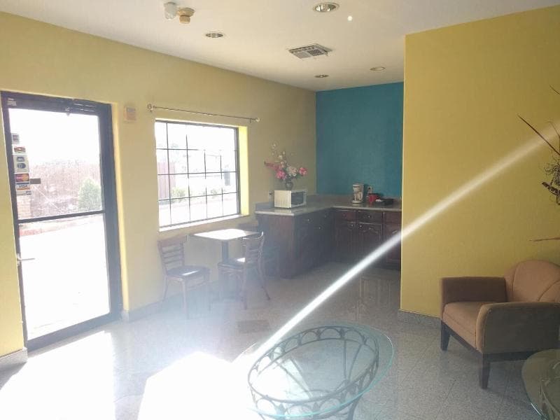 Regency Inn And Suites Galena 3