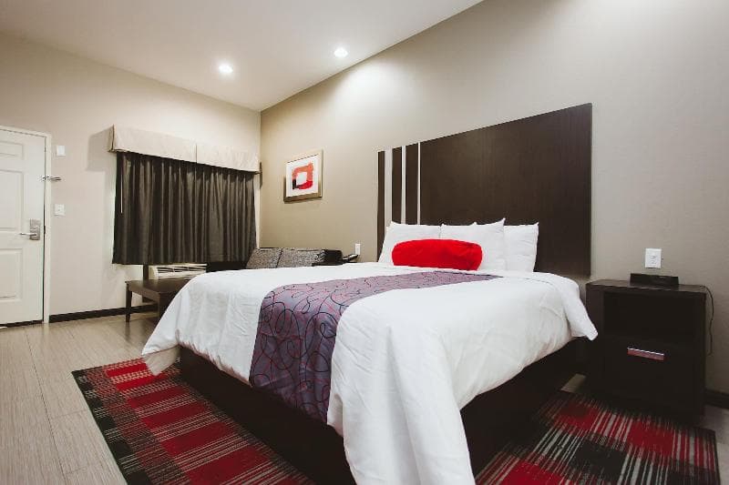 Americas Best Value Inn & Suites Iah Airport North photo 1