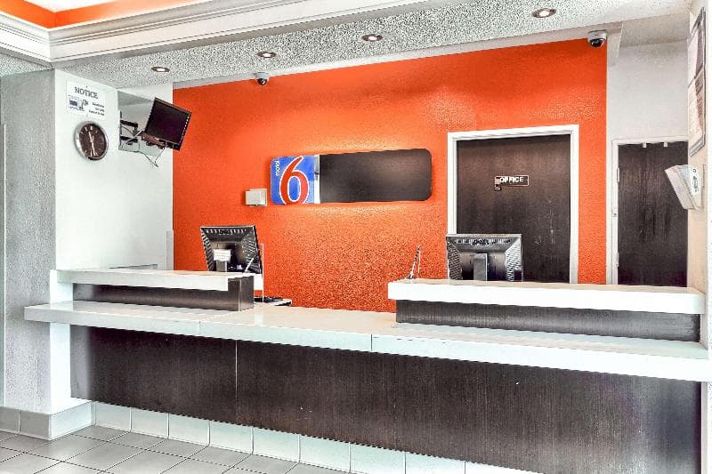 Motel 6 Seaside 3