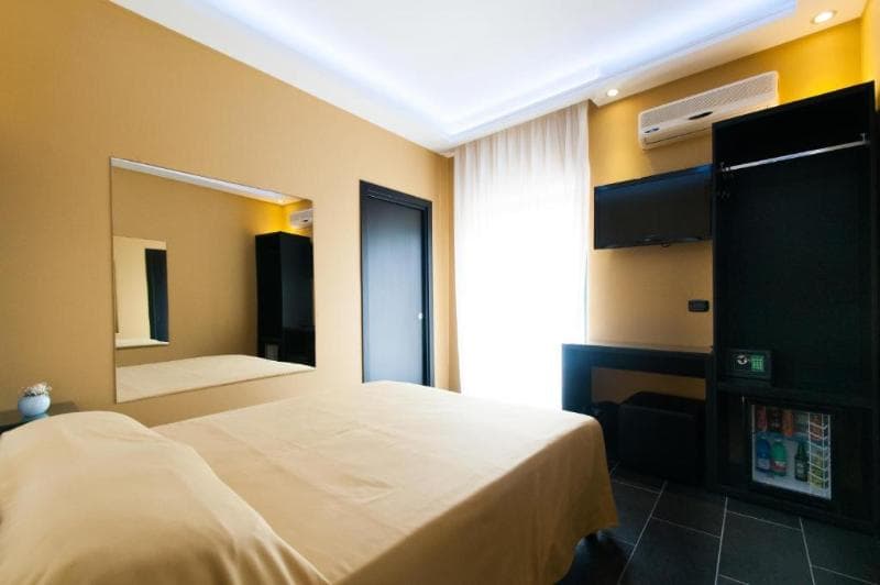 Fly Boutique Hotel 3