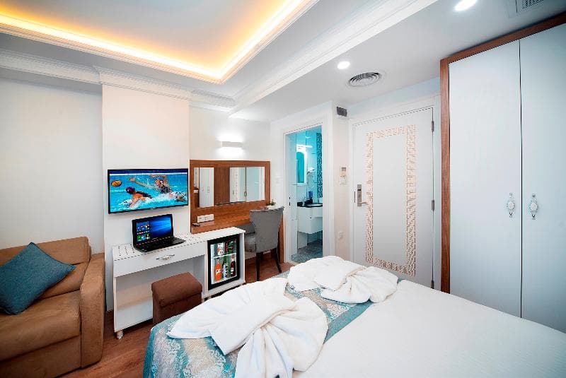 Lika Hotel photo 1