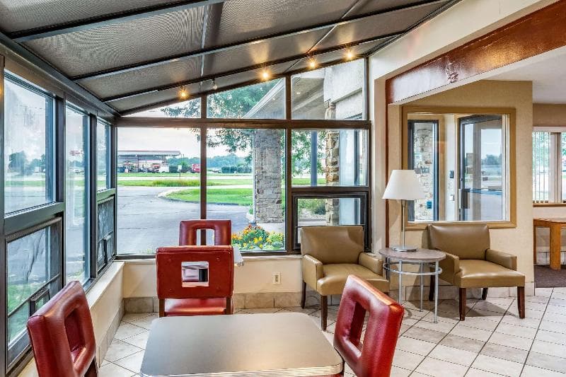 Red Roof Inn Columbus - Taylorsville photo 1
