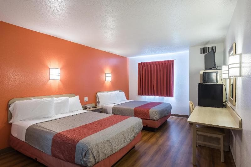 Motel 6 Dale photo 1