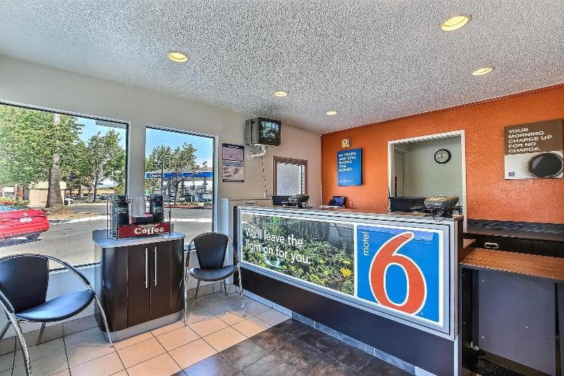 Motel 6 Pleasanton photo 1