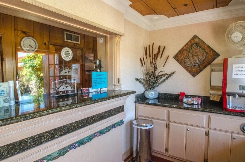 Economy Inn Los Banos 2